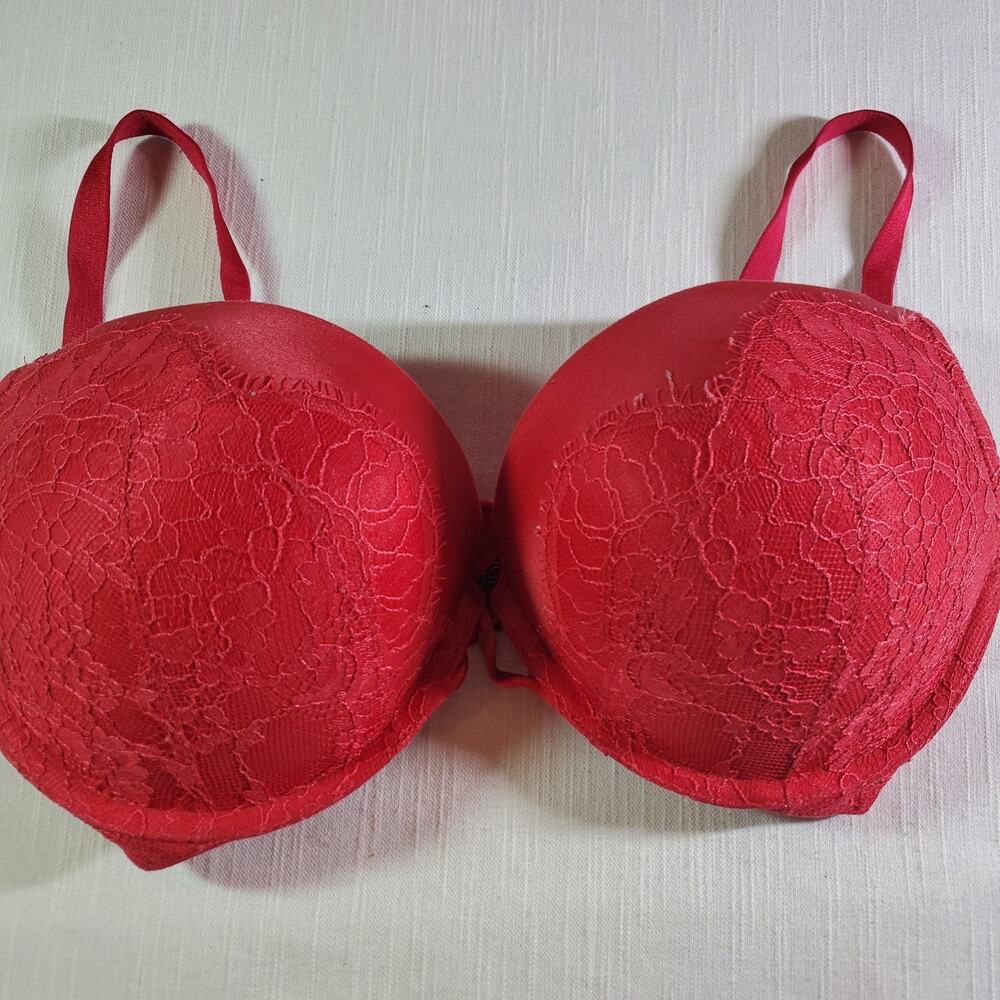 Victoria's Secret Women's Size 36C Red Underwired T-Shirt Bra
